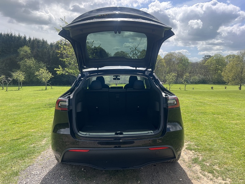 Tesla Model Y (Dual Motor) Long Range SUV 5dr Electric Auto 4WDE (384 bhp) | 1 PREVIOUS KEEPER|VAT Q - U10796