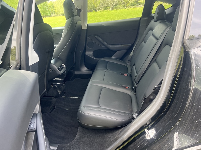 Tesla Model Y (Dual Motor) Long Range SUV 5dr Electric Auto 4WDE (384 bhp) | 1 PREVIOUS KEEPER|VAT Q - U10796