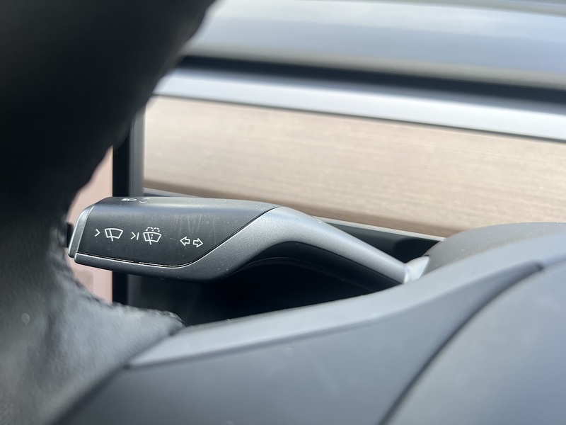 Tesla Model Y (Dual Motor) Long Range SUV 5dr Electric Auto 4WDE (384 bhp) | 1 PREVIOUS KEEPER|VAT Q - U10796