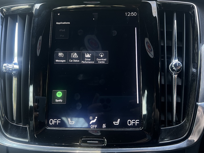 Volvo S90 2.0 T4 GPF R-Design Saloon 4dr Petrol Auto Euro 6 (s/s) (190 ps) Saloon Automatic Petrol | - U10797