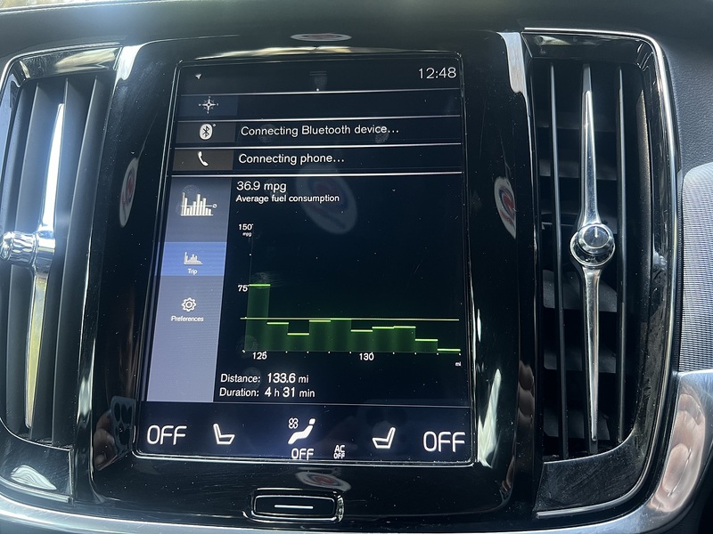 Volvo S90 2.0 T4 GPF R-Design Saloon 4dr Petrol Auto Euro 6 (s/s) (190 ps) Saloon Automatic Petrol | - U10797