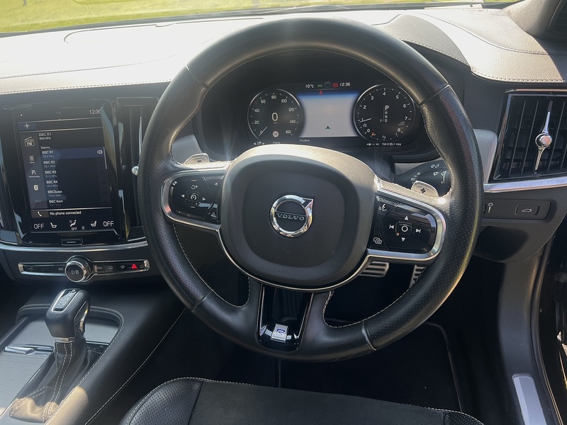 Volvo S90 2.0 T4 GPF R-Design Saloon 4dr Petrol Auto Euro 6 (s/s) (190 ps) Saloon Automatic Petrol | - U10797