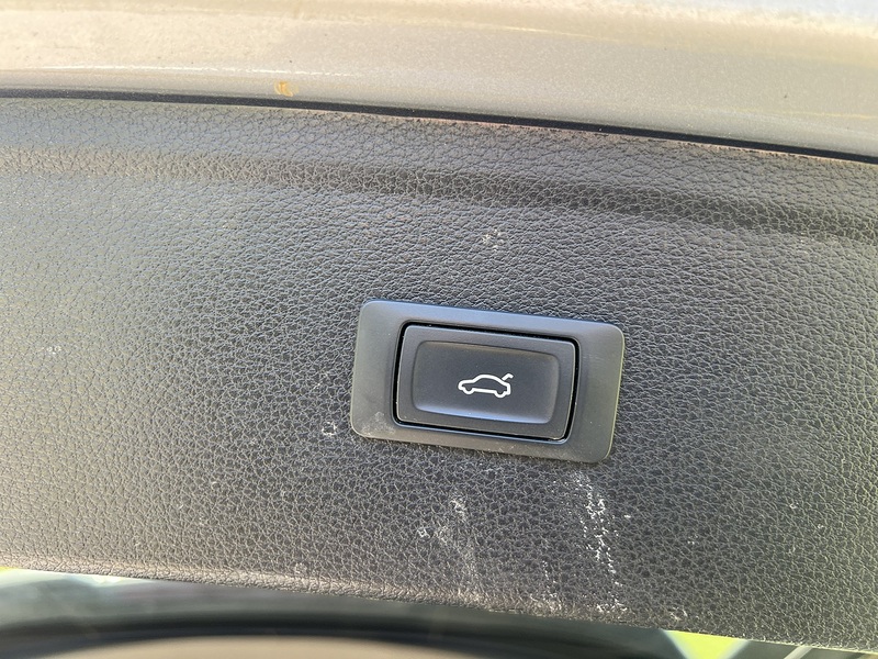 Audi Q5 2.0 TDI 40 S line SUV 5dr Diesel S Tronic quattro Euro 6 (s/s) (190 ps) SUV Automatic Diesel | - U10801