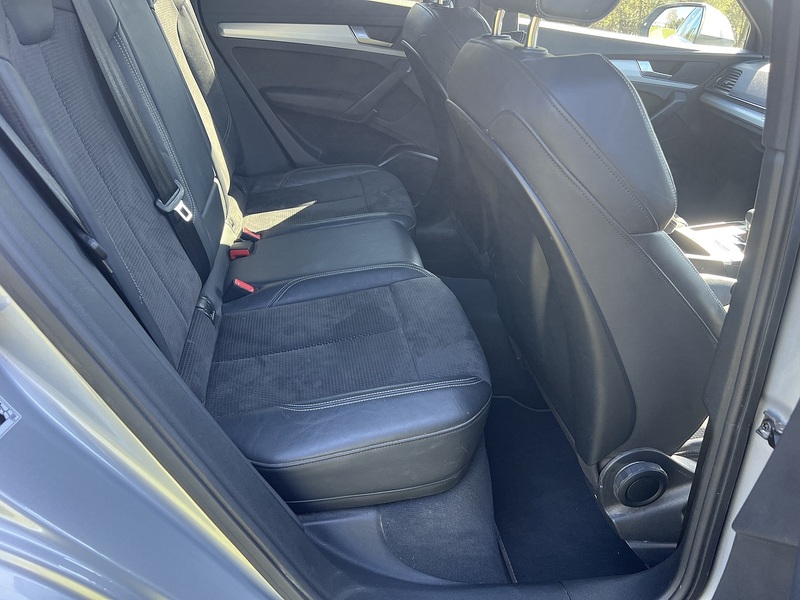 Audi Q5 2.0 TDI 40 S line SUV 5dr Diesel S Tronic quattro Euro 6 (s/s) (190 ps) SUV Automatic Diesel | - U10801