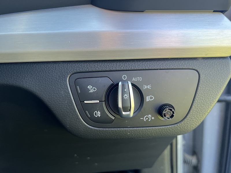 Audi Q5 2.0 TDI 40 S line SUV 5dr Diesel S Tronic quattro Euro 6 (s/s) (190 ps) SUV Automatic Diesel | - U10801