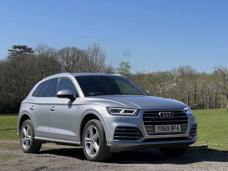 Audi Q5 2.0 TDI 40 S line SUV 5dr Diesel S Tronic quattro Euro 6 (s/s) (190 ps) SUV Automatic Diesel | - U10801