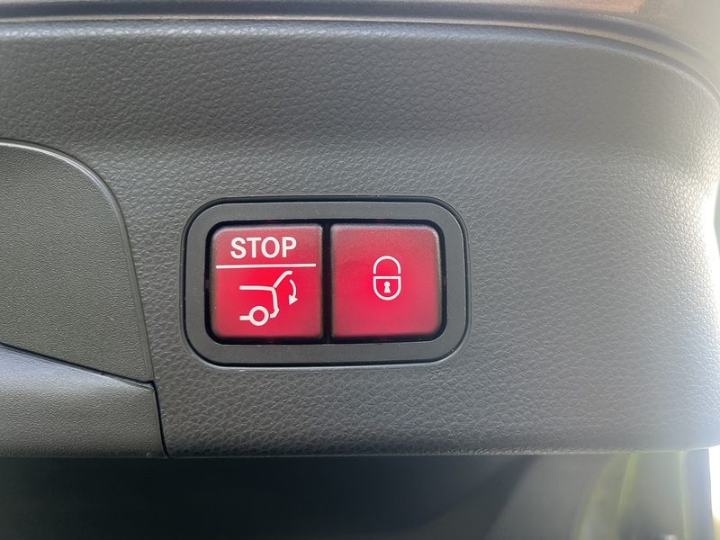 Mercedes-Benz GLC 2.1 GLC250d AMG Line (Premium Plus) Coupe 5dr Diesel G-Tronic 4MATIC Euro 6 (s/s) (204 ps) SUV - U10804