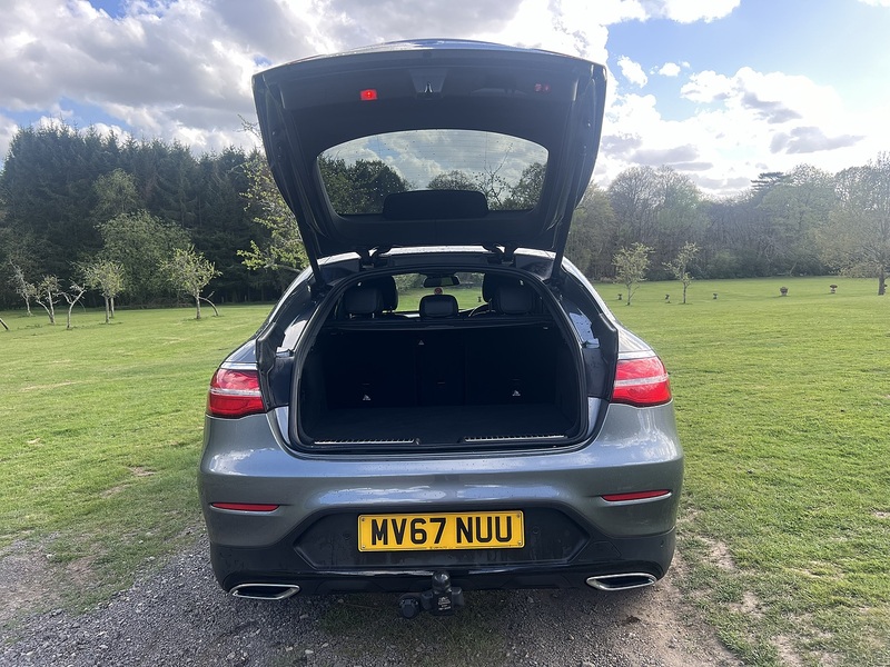 Mercedes-Benz GLC 2.1 GLC250d AMG Line (Premium Plus) Coupe 5dr Diesel G-Tronic 4MATIC Euro 6 (s/s) (204 ps) SUV - U10804