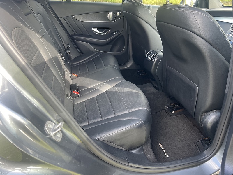 Mercedes-Benz GLC 2.1 GLC250d AMG Line (Premium Plus) Coupe 5dr Diesel G-Tronic 4MATIC Euro 6 (s/s) (204 ps) SUV - U10804