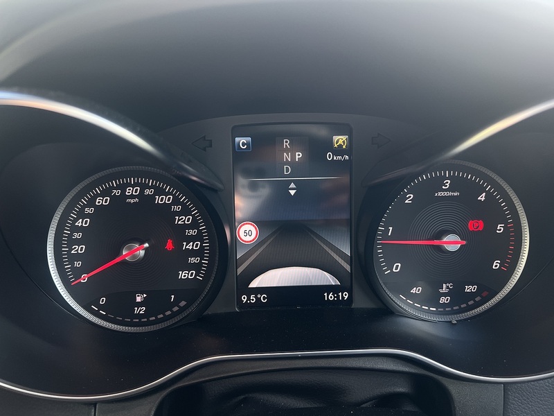 Mercedes-Benz GLC 2.1 GLC250d AMG Line (Premium Plus) Coupe 5dr Diesel G-Tronic 4MATIC Euro 6 (s/s) (204 ps) SUV - U10804