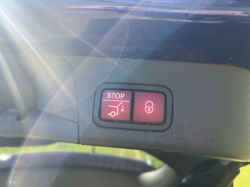 Mercedes-Benz GLB 2.0 GLB200d AMG Line (Premium) SUV 5dr Diesel 8G-DCT Euro 6 (s/s) (150 ps) - U10806