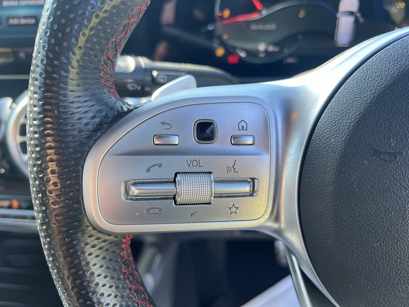 Mercedes-Benz GLB 2.0 GLB200d AMG Line (Premium) SUV 5dr Diesel 8G-DCT Euro 6 (s/s) (150 ps) - U10806