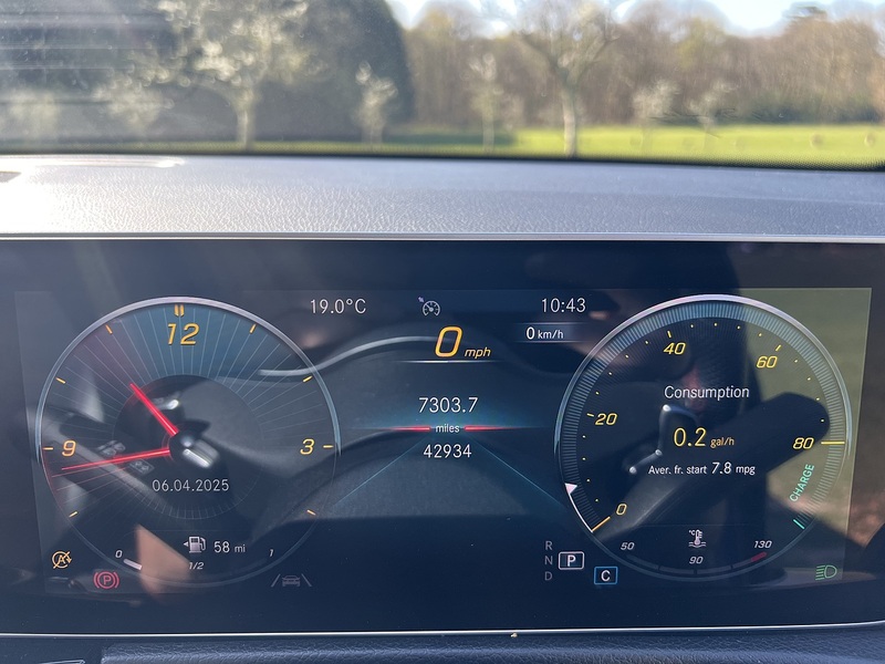 Mercedes-Benz GLB 2.0 GLB200d AMG Line (Premium) SUV 5dr Diesel 8G-DCT Euro 6 (s/s) (150 ps) - U10806