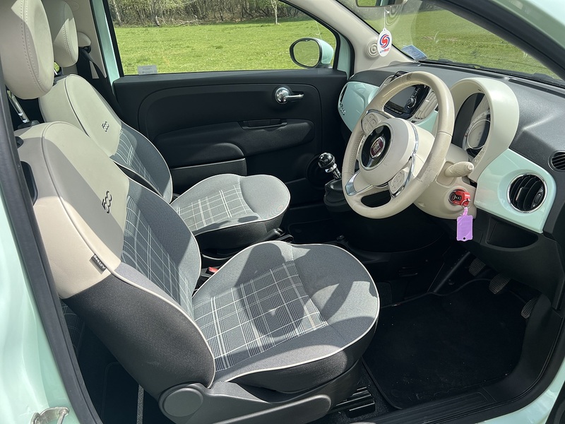Fiat 500 1.2 Lounge Hatchback 3dr Petrol Manual Euro 6 (s/s) (69 bhp) Hatchback Manual Petrol | 1 FORMER - U10815