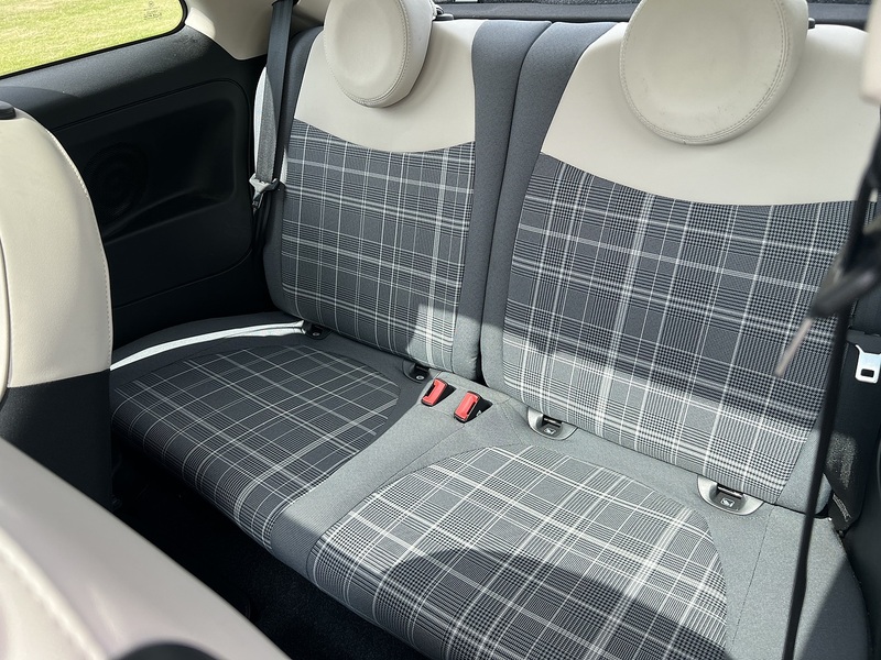 Fiat 500 1.2 Lounge Hatchback 3dr Petrol Manual Euro 6 (s/s) (69 bhp) Hatchback Manual Petrol | 1 FORMER - U10815