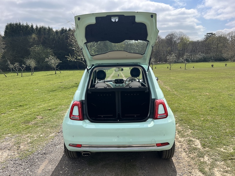 Fiat 500 1.2 Lounge Hatchback 3dr Petrol Manual Euro 6 (s/s) (69 bhp) Hatchback Manual Petrol | 1 FORMER - U10815