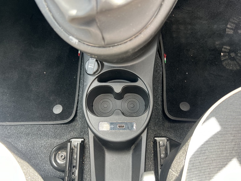 Fiat 500 1.2 Lounge Hatchback 3dr Petrol Manual Euro 6 (s/s) (69 bhp) Hatchback Manual Petrol | 1 FORMER - U10815