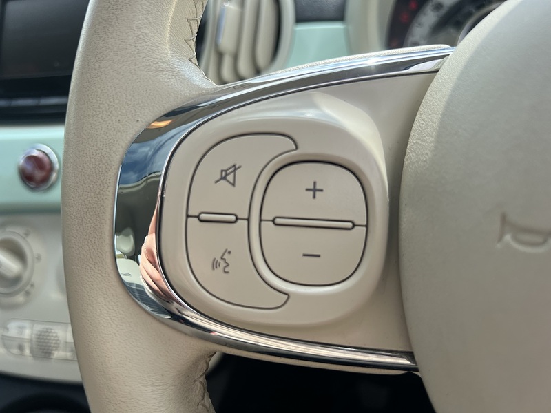 Fiat 500 1.2 Lounge Hatchback 3dr Petrol Manual Euro 6 (s/s) (69 bhp) Hatchback Manual Petrol | 1 FORMER - U10815