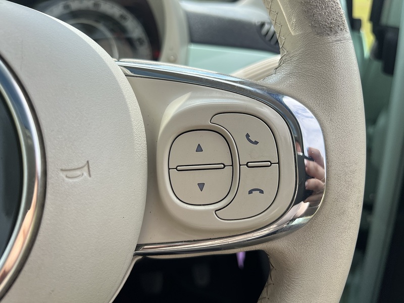 Fiat 500 1.2 Lounge Hatchback 3dr Petrol Manual Euro 6 (s/s) (69 bhp) Hatchback Manual Petrol | 1 FORMER - U10815