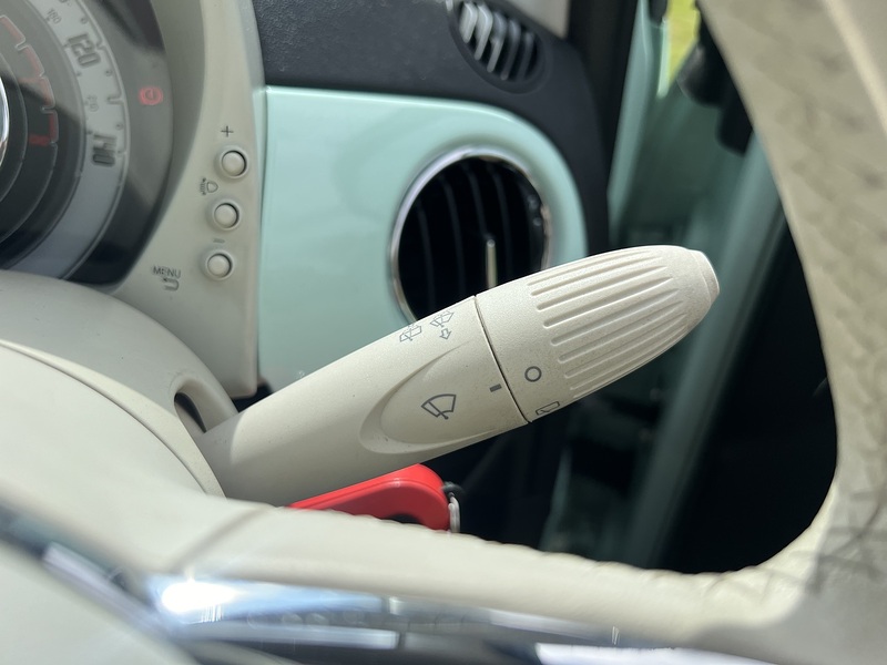 Fiat 500 1.2 Lounge Hatchback 3dr Petrol Manual Euro 6 (s/s) (69 bhp) Hatchback Manual Petrol | 1 FORMER - U10815