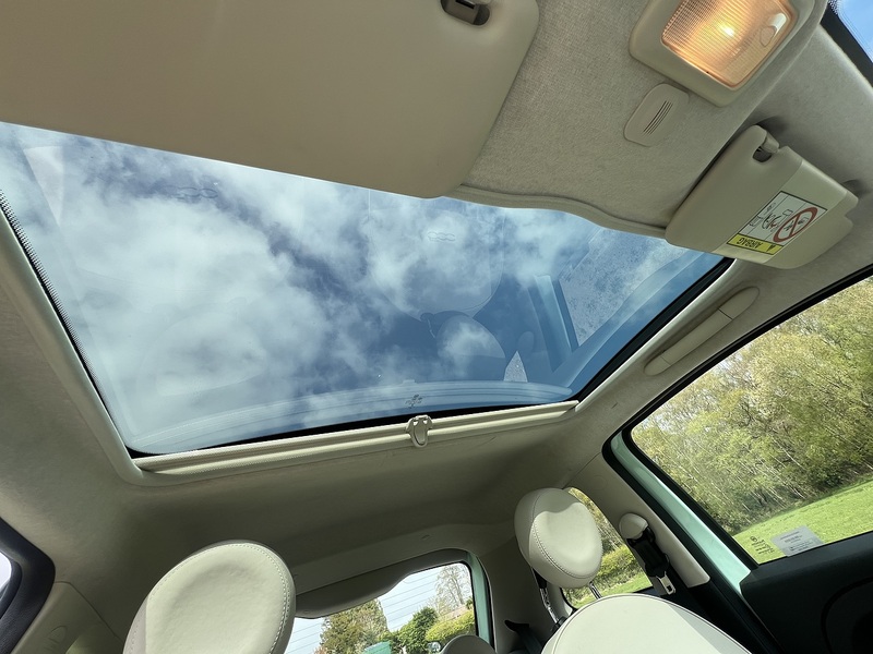 Fiat 500 1.2 Lounge Hatchback 3dr Petrol Manual Euro 6 (s/s) (69 bhp) Hatchback Manual Petrol | 1 FORMER - U10815