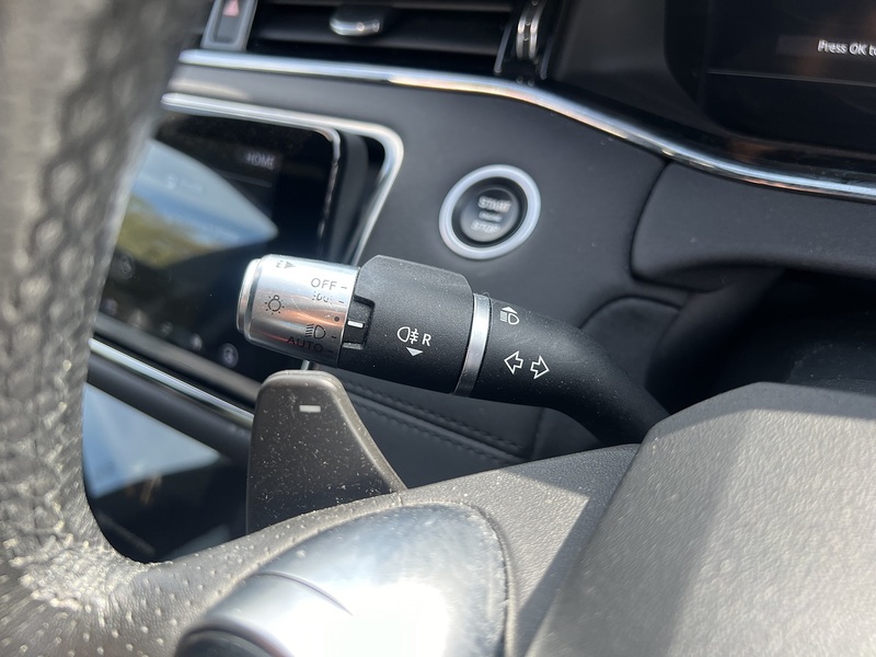 Land Rover Range Rover Evoque 2.0 D180 R-Dynamic SE SUV 5dr Diesel Auto 4WD Euro 6 (s/s) (180 ps) SUV Automatic Diesel - U10816