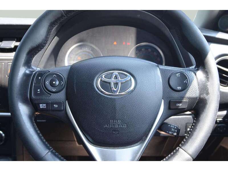 Toyota Auris 1.8 VVT-h Excel Touring Sports 5dr Petrol Hybrid CVT Euro 5 (s/s) (136 ps) - U10817