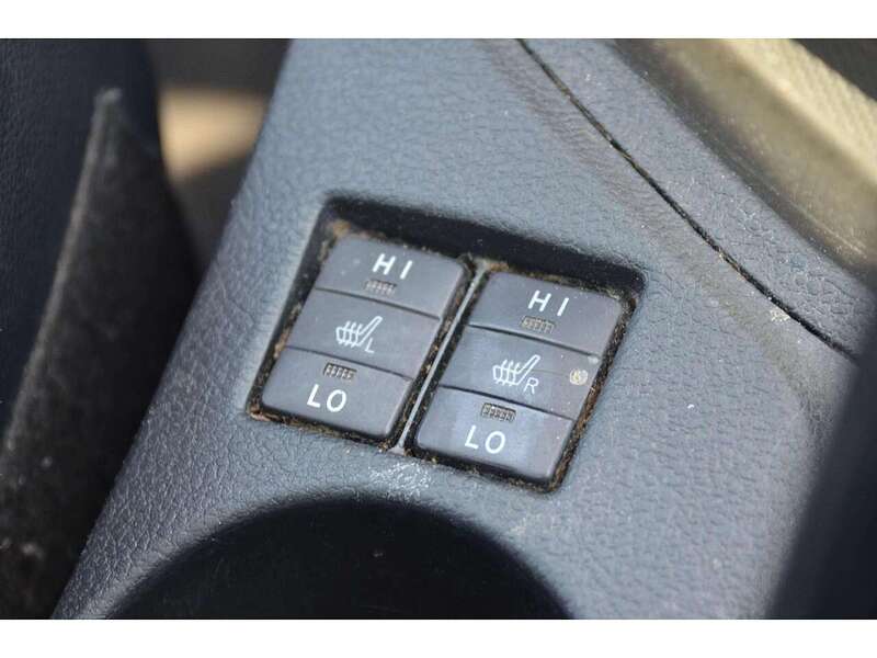 Toyota Auris 1.8 VVT-h Excel Touring Sports 5dr Petrol Hybrid CVT Euro 5 (s/s) (136 ps) - U10817