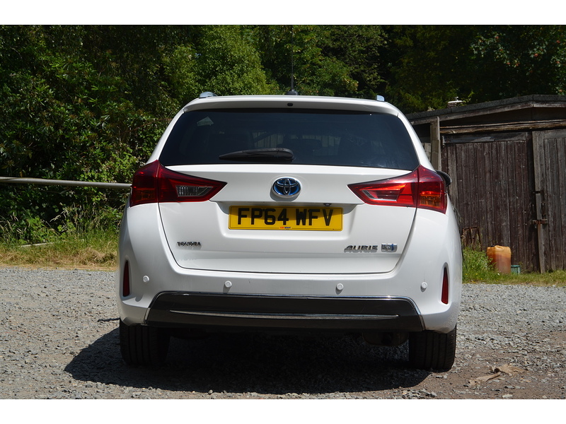 Toyota Auris 1.8 VVT-h Excel Touring Sports 5dr Petrol Hybrid CVT Euro 5 (s/s) (136 ps) - U10817