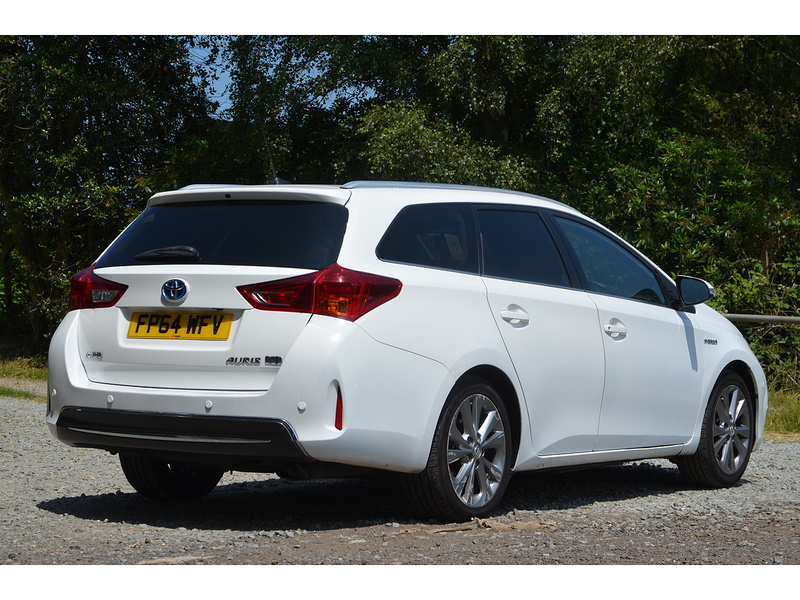 Toyota Auris 1.8 VVT-h Excel Touring Sports 5dr Petrol Hybrid CVT Euro 5 (s/s) (136 ps) - U10817