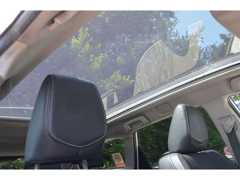 Toyota Auris 1.8 VVT-h Excel Touring Sports 5dr Petrol Hybrid CVT Euro 5 (s/s) (136 ps) - U10817