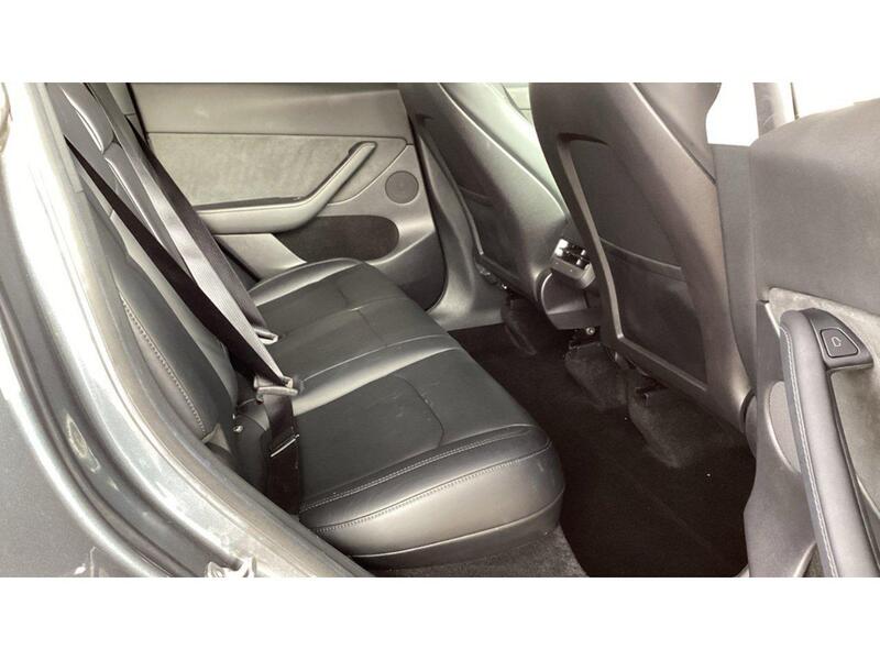 Tesla Model Y (Dual Motor) Long Range SUV 5dr Electric Auto 4WDE (384 bhp) SUV Automatic Electric | 1 Owner / Vat - U10818