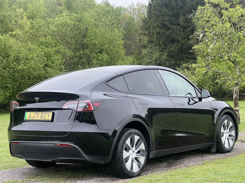 Tesla Model Y Long Range - U10819