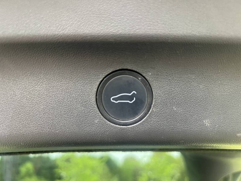 Tesla Model Y Long Range - U10819