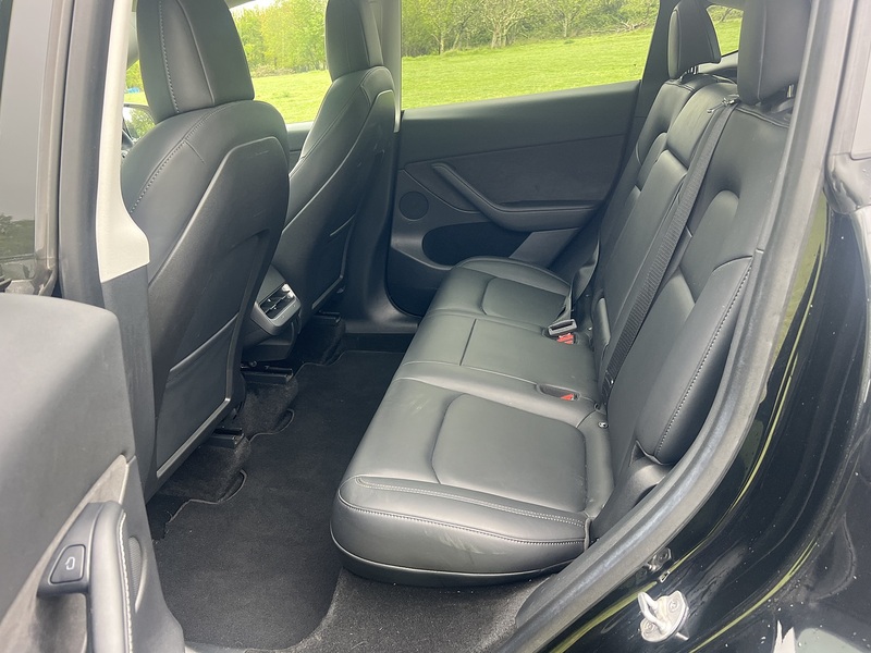 Tesla Model Y Long Range - U10819