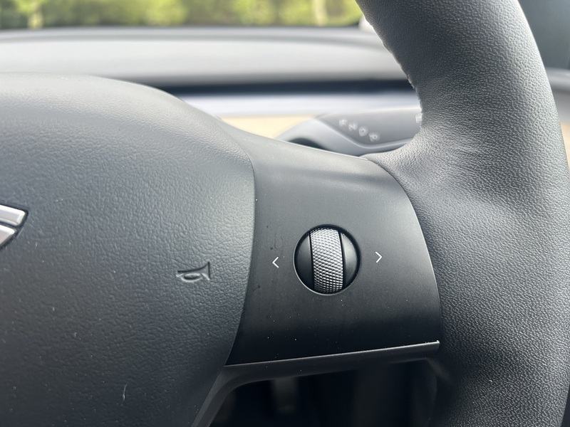 Tesla Model Y Long Range - U10819