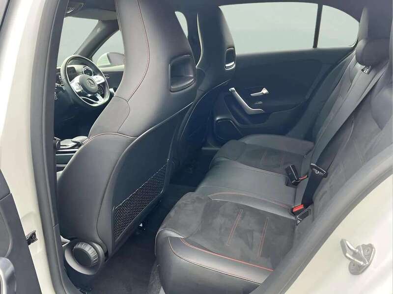 Mercedes-Benz A Class 1.3 A180 AMG Line Hatchback 5dr Petrol 7G-DCT Euro 6 (s/s) (136 ps) Hatchback Automatic Petrol | - U10822