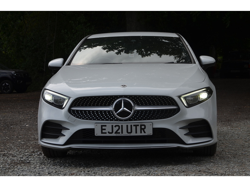 Mercedes-Benz A Class 1.3 A180 AMG Line Hatchback 5dr Petrol 7G-DCT Euro 6 (s/s) (136 ps) Hatchback Automatic Petrol | - U10822