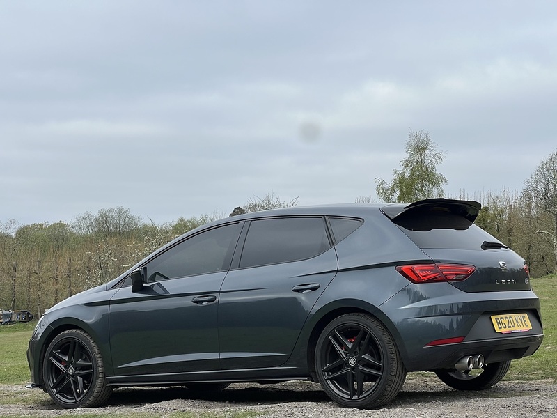 SEAT Leon 1.5 TSI EVO FR Black Edition Hatchback 5dr Petrol Manual Euro 6 (s/s) (130 ps) | FULL HISTORY|1 - U10827