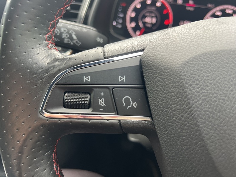 SEAT Leon 1.5 TSI EVO FR Black Edition Hatchback 5dr Petrol Manual Euro 6 (s/s) (130 ps) | FULL HISTORY|1 - U10827