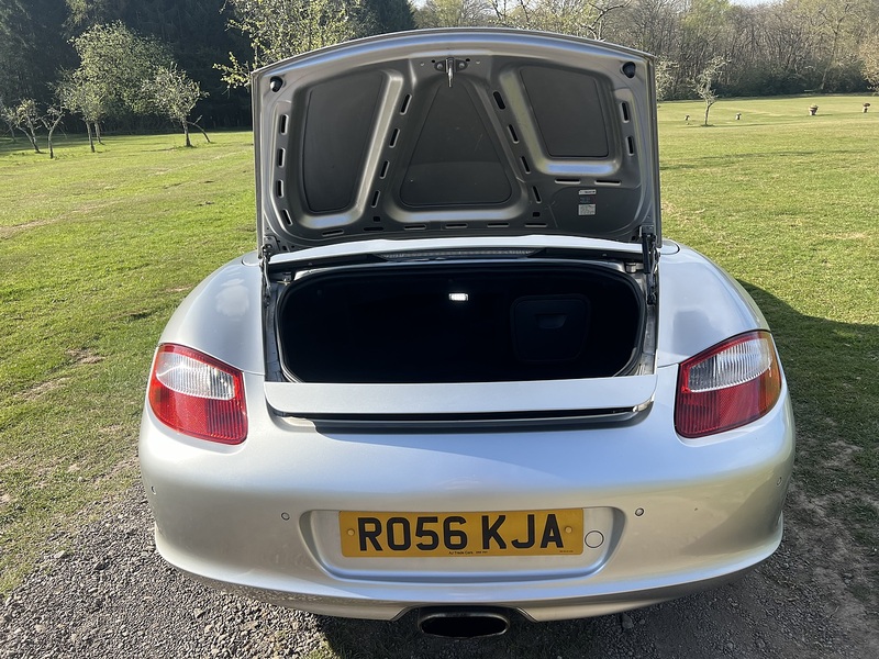Porsche Boxster 2.7 987 Convertible 2dr Petrol Tiptronic S (250 g/km, 240 bhp) Convertible Automatic Petrol | 2 - U10829