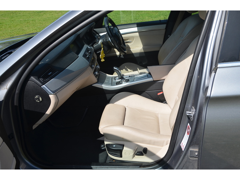 BMW 5 Series 2.0 520d M Sport Touring 5dr Diesel Auto Euro 5 (s/s) (184 ps) - U10832
