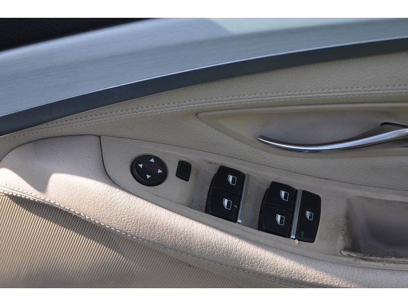 BMW 5 Series 2.0 520d M Sport Touring 5dr Diesel Auto Euro 5 (s/s) (184 ps) - U10832