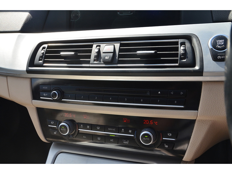 BMW 5 Series 2.0 520d M Sport Touring 5dr Diesel Auto Euro 5 (s/s) (184 ps) - U10832