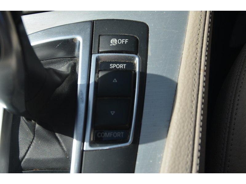 BMW 5 Series 2.0 520d M Sport Touring 5dr Diesel Auto Euro 5 (s/s) (184 ps) - U10832