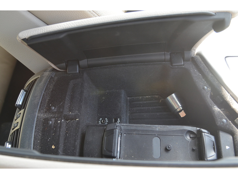 BMW 5 Series 2.0 520d M Sport Touring 5dr Diesel Auto Euro 5 (s/s) (184 ps) - U10832