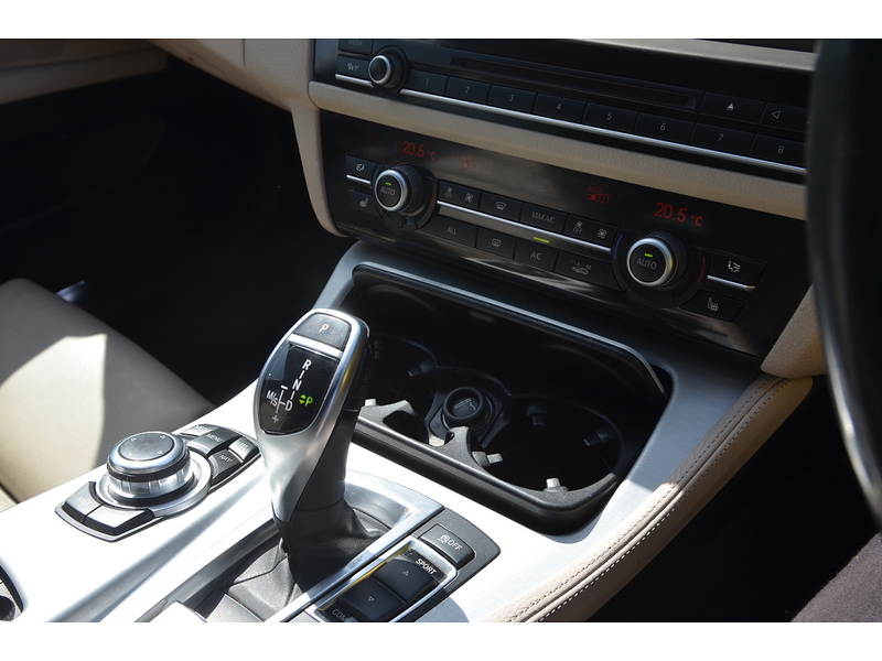 BMW 5 Series 2.0 520d M Sport Touring 5dr Diesel Auto Euro 5 (s/s) (184 ps) - U10832