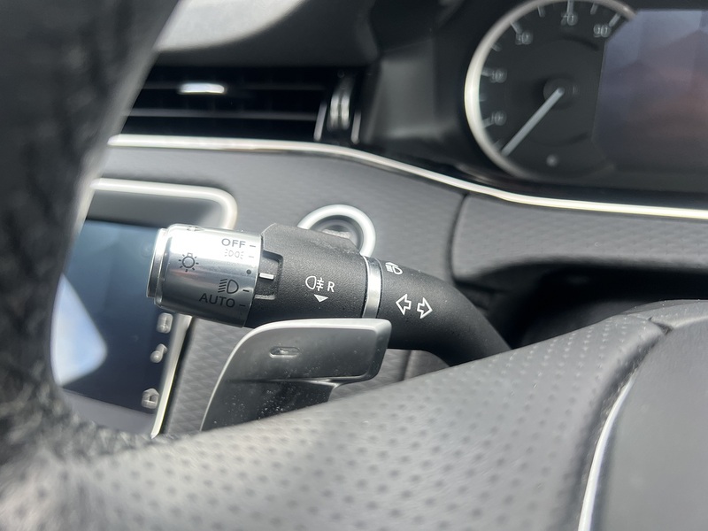 Land Rover Range Rover Evoque 2.0 D165 MHEV R-Dynamic S SUV 5dr Diesel Auto 4WD Euro 6 (s/s) (163 ps) SUV Automatic Diesel | - U10835