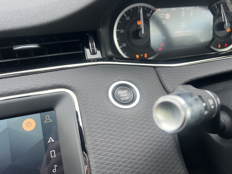 Land Rover Range Rover Evoque 2.0 D165 MHEV R-Dynamic S SUV 5dr Diesel Auto 4WD Euro 6 (s/s) (163 ps) SUV Automatic Diesel | - U10835