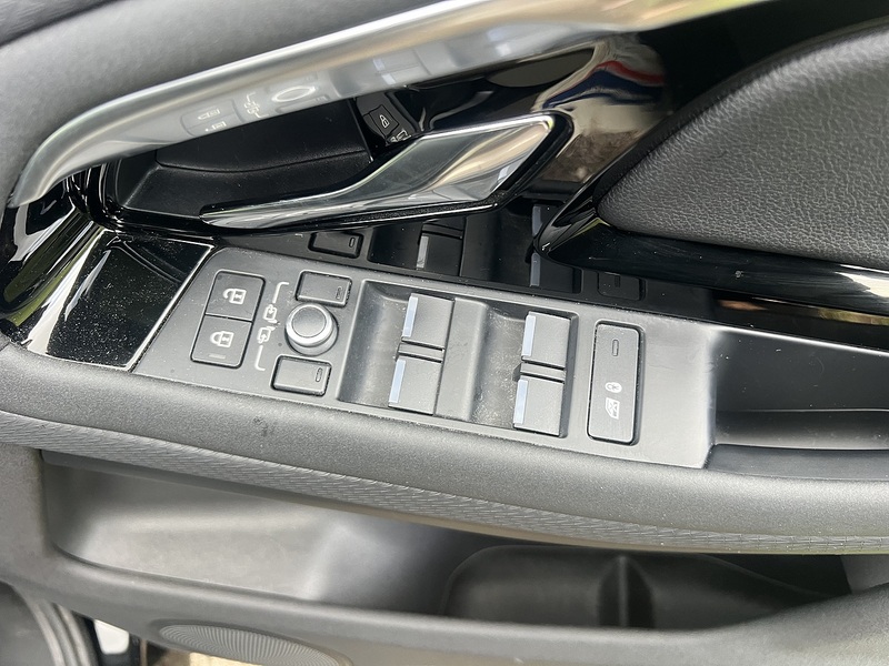 Land Rover Range Rover Evoque 2.0 D165 MHEV R-Dynamic S SUV 5dr Diesel Auto 4WD Euro 6 (s/s) (163 ps) SUV Automatic Diesel | - U10835